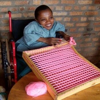 Member of Wenzetu weaving